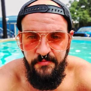 Meet your Posher, Cody